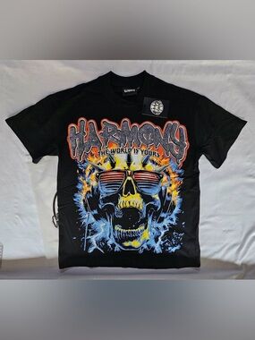 Skull Graphic Short Sleeve Tee - Black